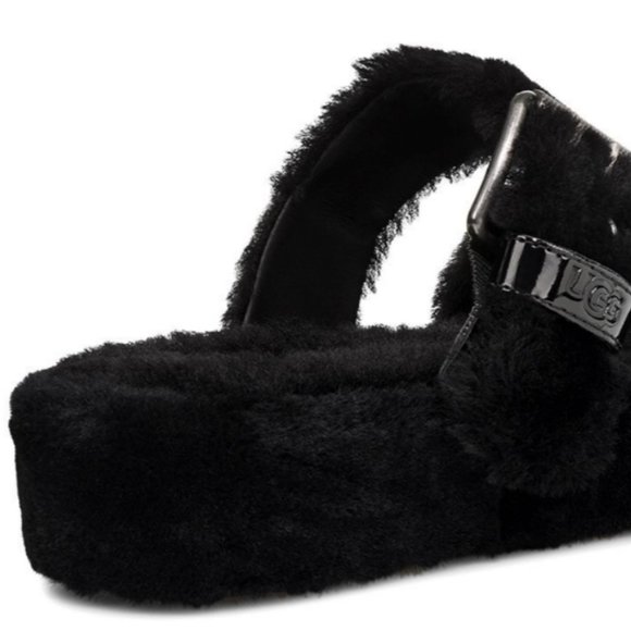 UGG FUZZ YEAH GENUINE SHEARLING SLIPPER SANDAL MSRP$99 1 Color: Black - Picture 10 of 13